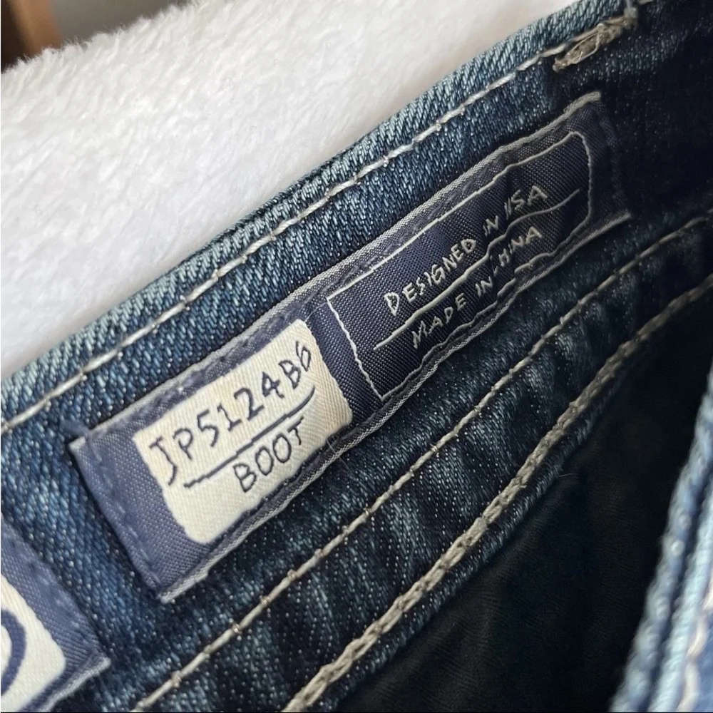 Miss Me Jeans Sz 30x32 Bootcut Sequined Dark Wash Y2K Bling Western JP5124B6 EUC - Picture 6 of 15